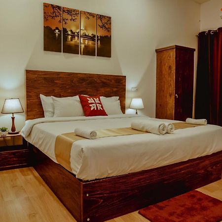Lucky Transit Hotel - Katunayake Airport Екстериор снимка