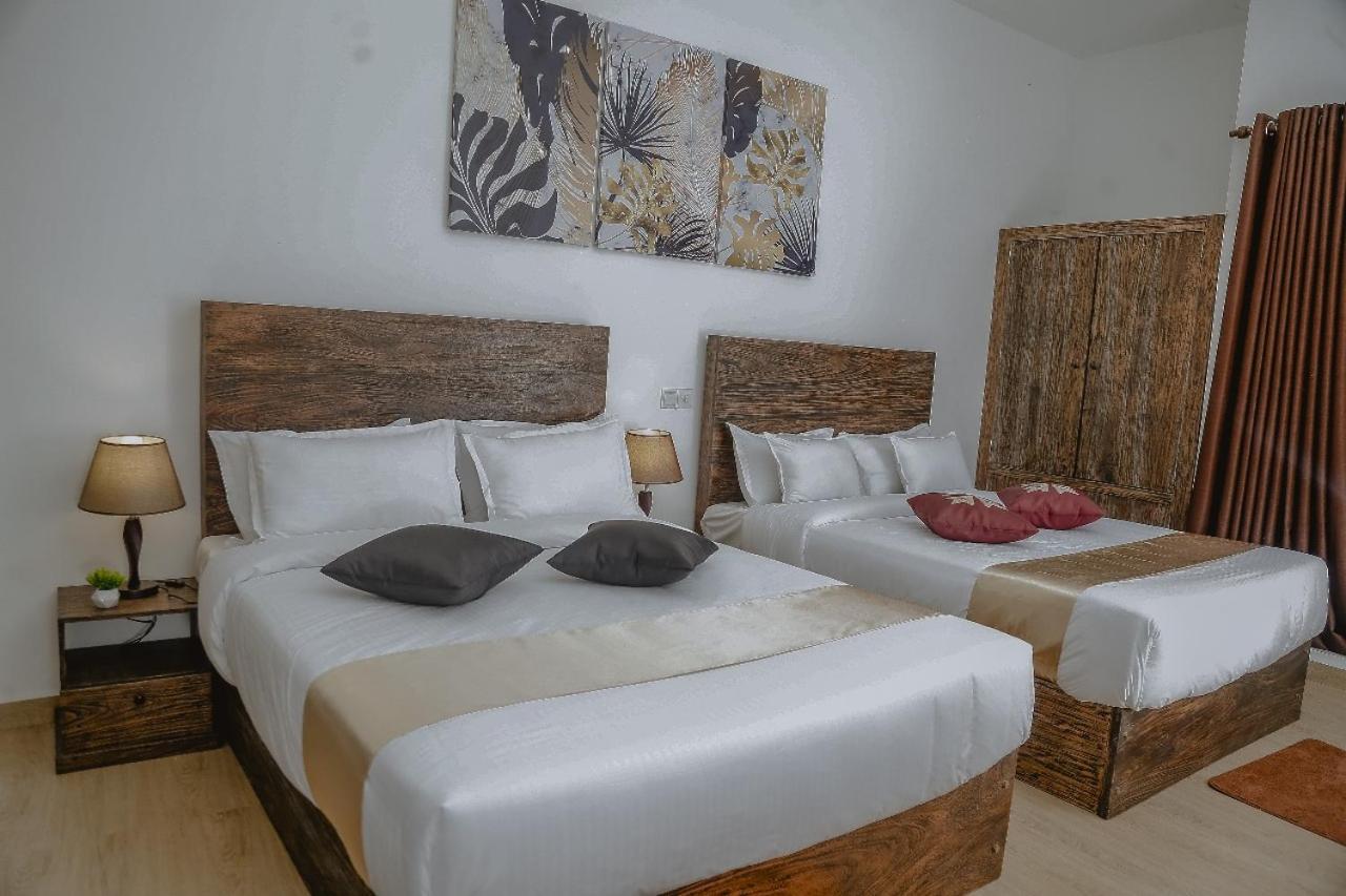 Lucky Transit Hotel - Katunayake Airport Екстериор снимка
